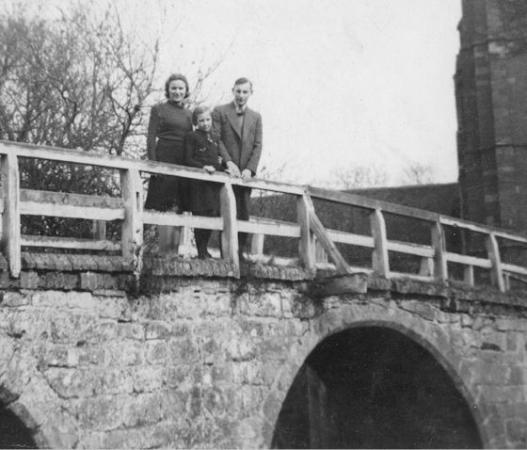 Joan, sister and George Wise